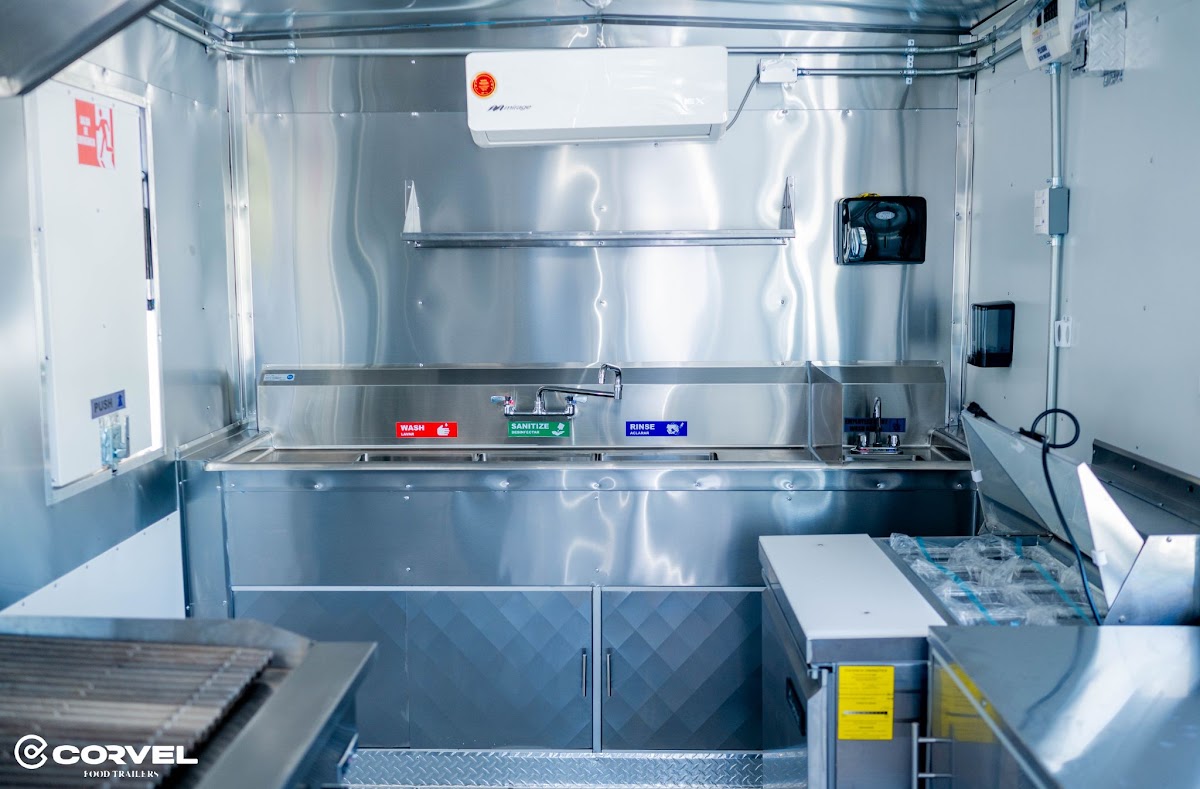 Trailer Concesión 8x18